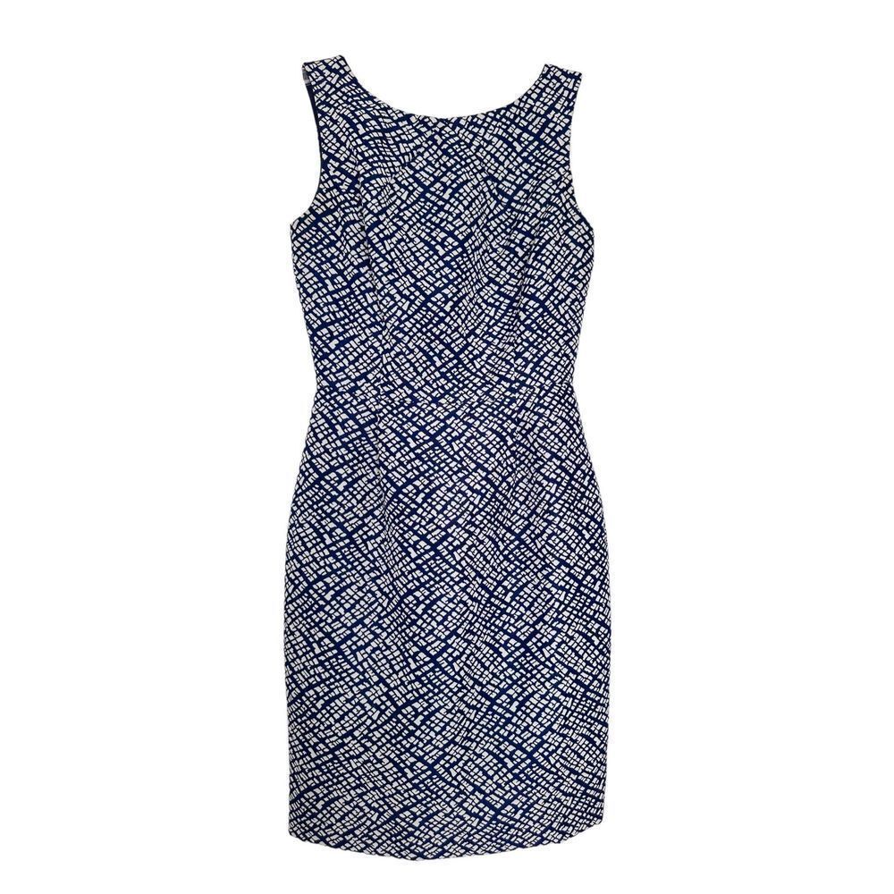 NWOT Tahari Women’s‎ Blue & White Printed Sleeveless Sheath Dress Size 2 - Picture 3 of 8